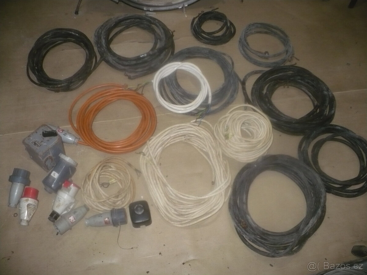 hřídel na okružní pilu/ ložisková osa - 7