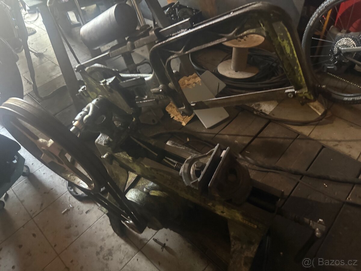 Prodám strojní pylu - 7