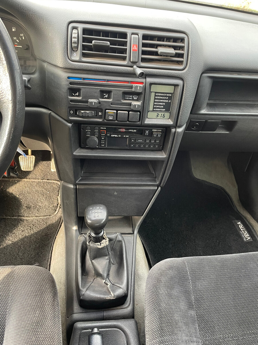 Opel Vectra A 2,0i 85kw , TK do 10.12.2026 - 7