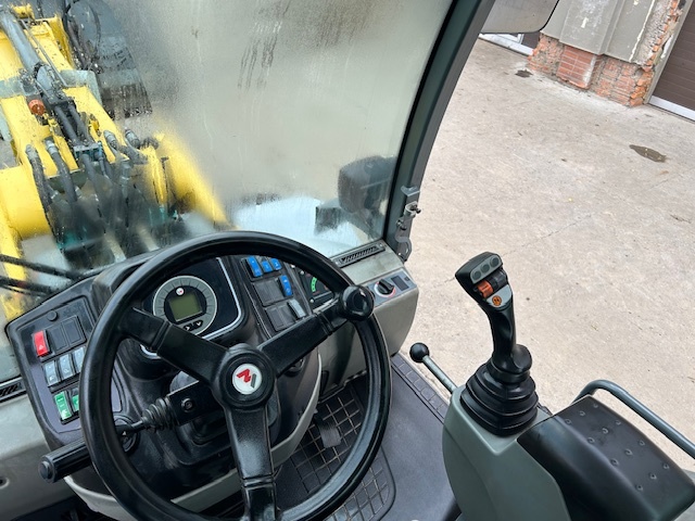 nakladač Kramer 8095T - 7