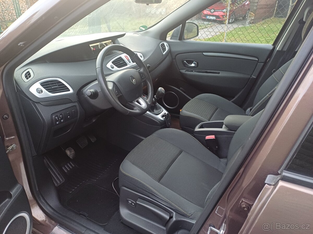 Benzínový Renault Scenic 1.4 Tce 2010 - 7