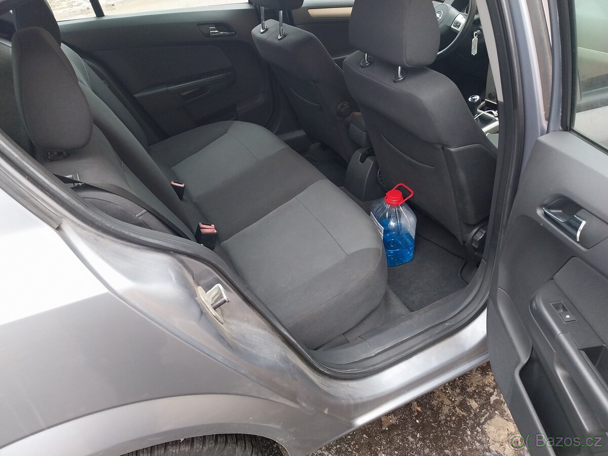 Opel Astra H - 7