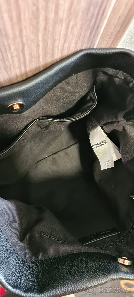 Černá kabelka About You - 7