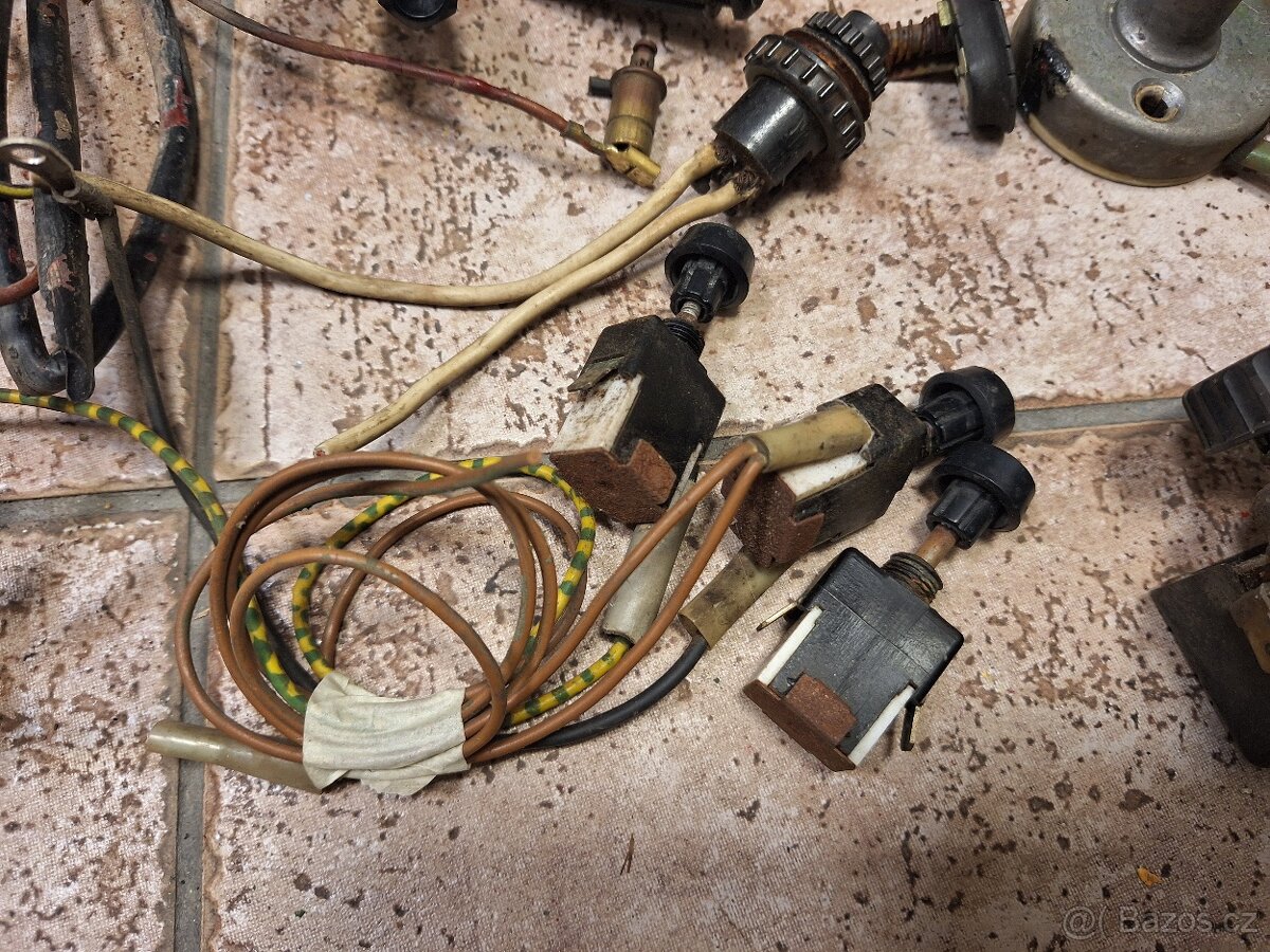 Vw brouk,dily veteran,elektroinstalace - 7