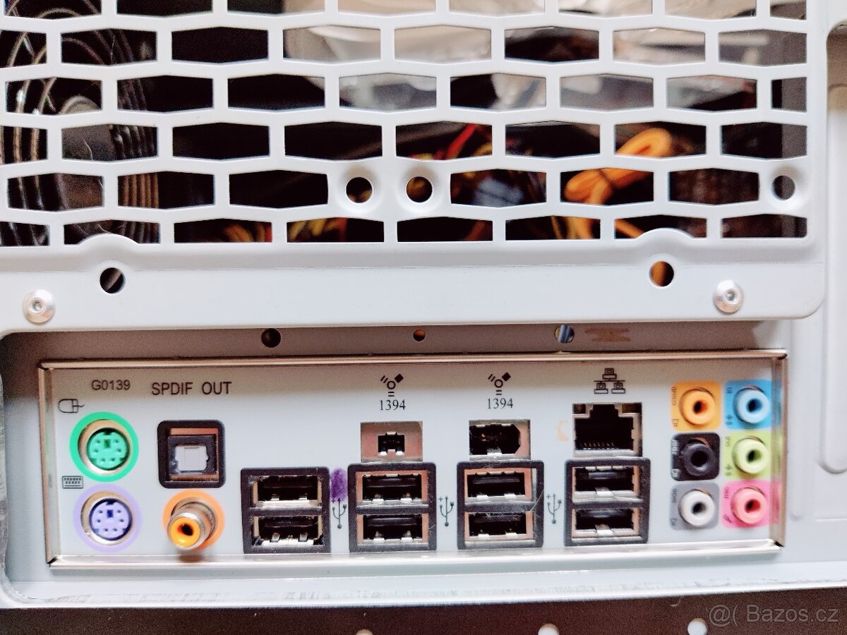 Prodám stolní počítač BARBONE W HAMMER STORM - 7