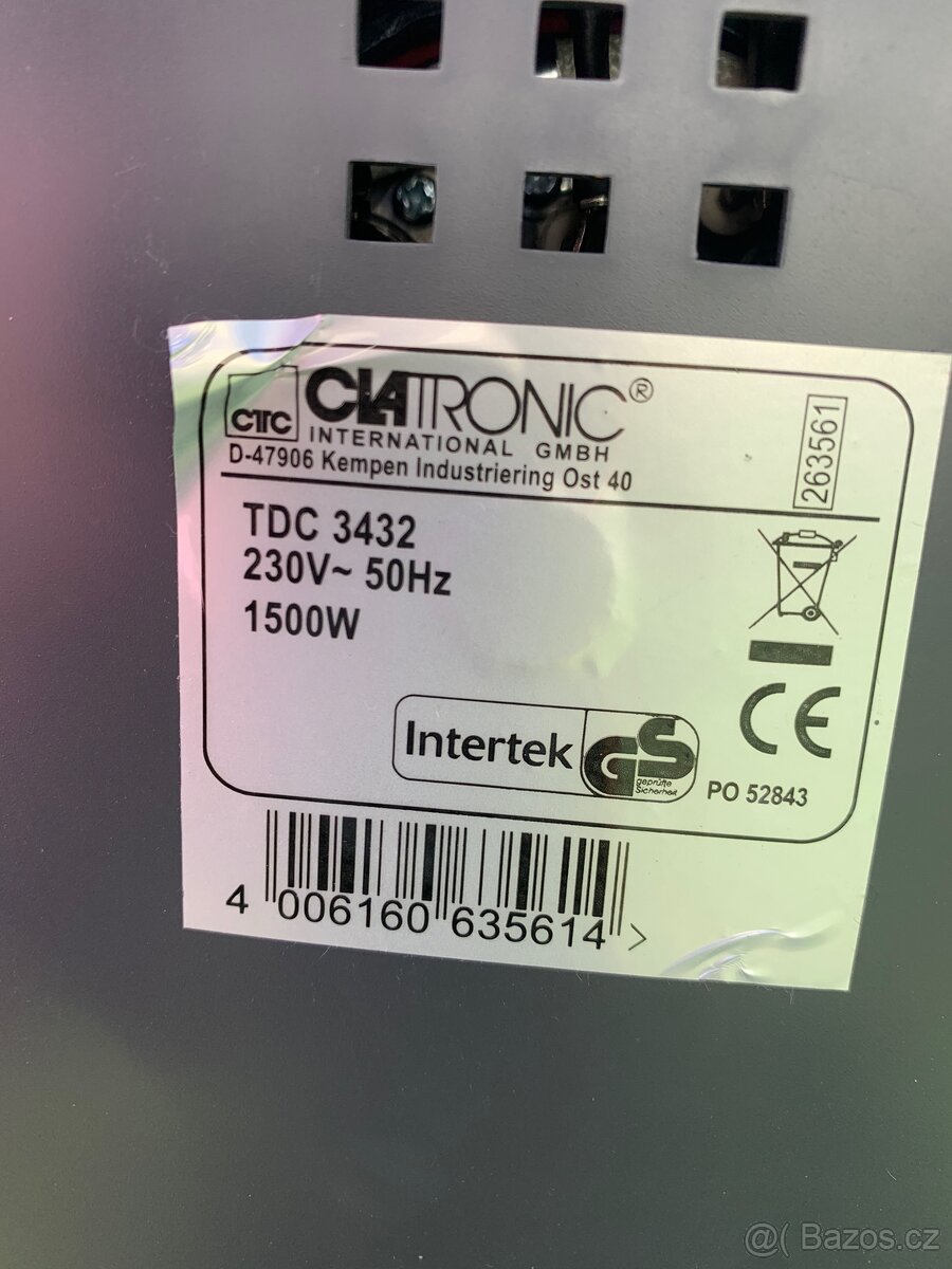 Parní napařovač oděvu Clatronic - 7