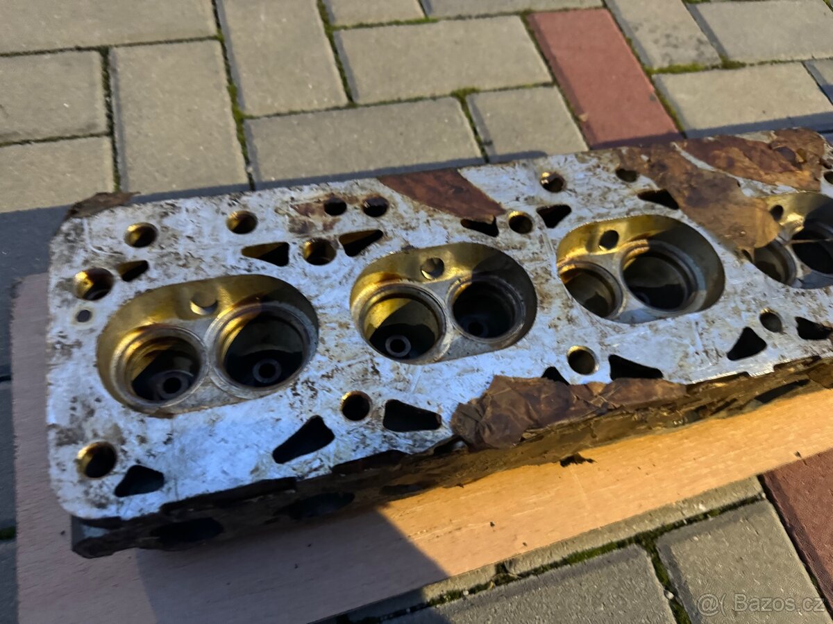 Volha Gaz 24, nová originální hlava motoru - 7