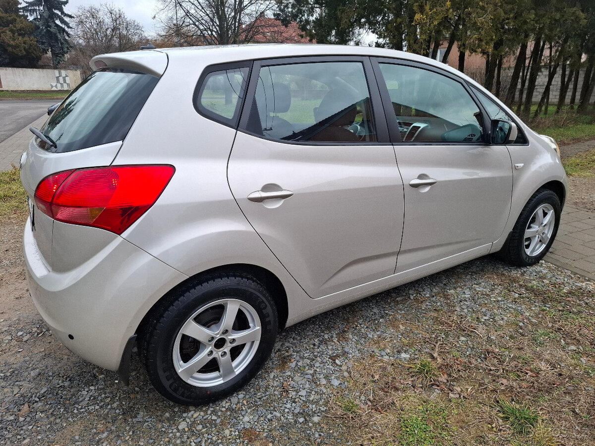 Kia Venga 1.6 CVVT 92kW 2010 klima - 7