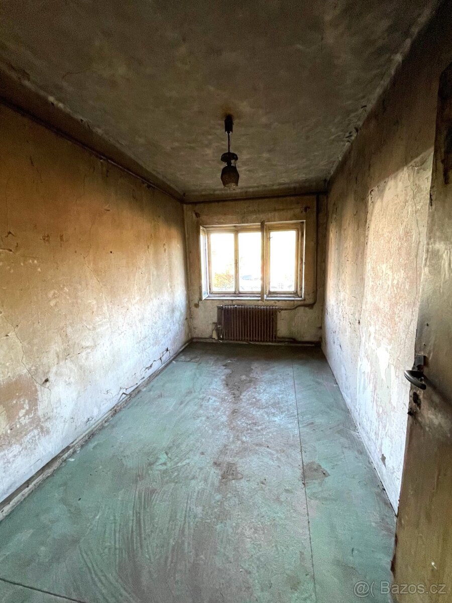 PRODEJ RODINNÉHO DOMU ŠUMICE - 7