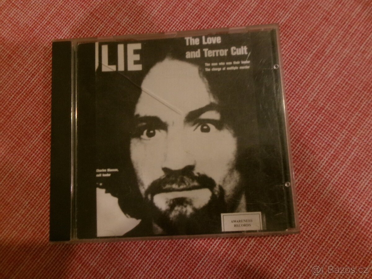 Charles Manson: CD Lie + sbírka knih. - 7