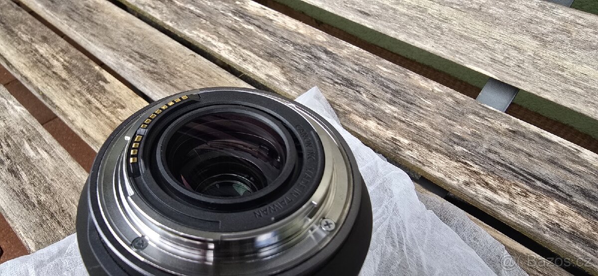 Objektiv Canon RF 24-240 na FF bezzrcadlovku - 7
