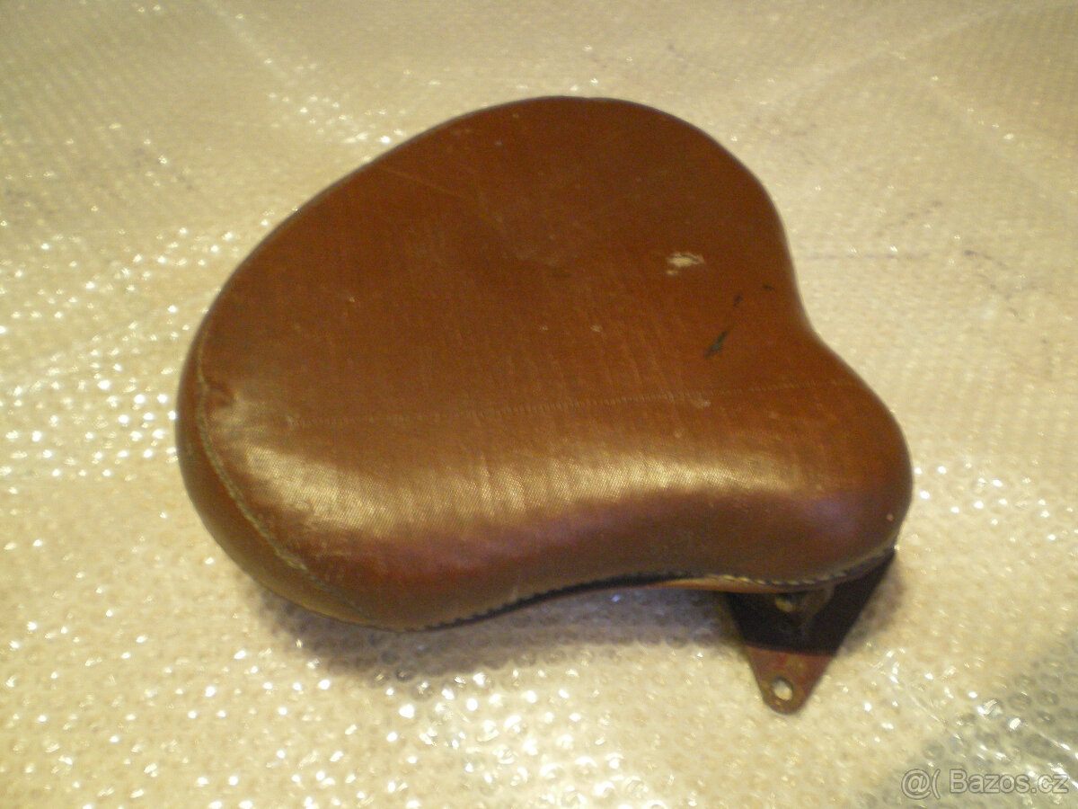 Motor ČZ 125 - bez čísel, před sundáním chodil . - 7