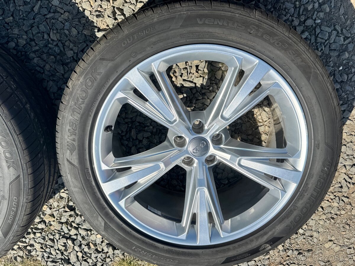 Audi Q7 alu kola 21” - 7
