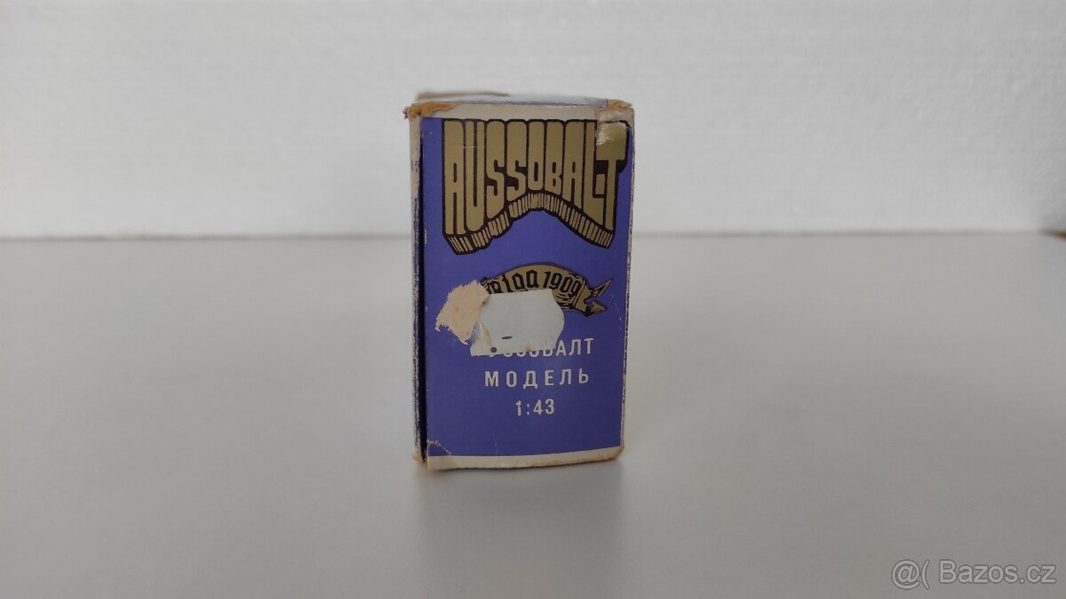 Russobalt model 1/43 zeleny - 7