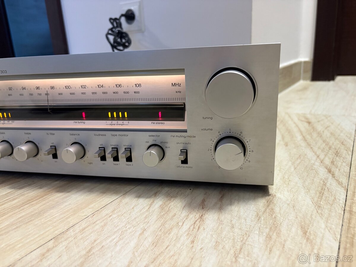 Technics SA-303 Stereo Receiver FM/AM - 7