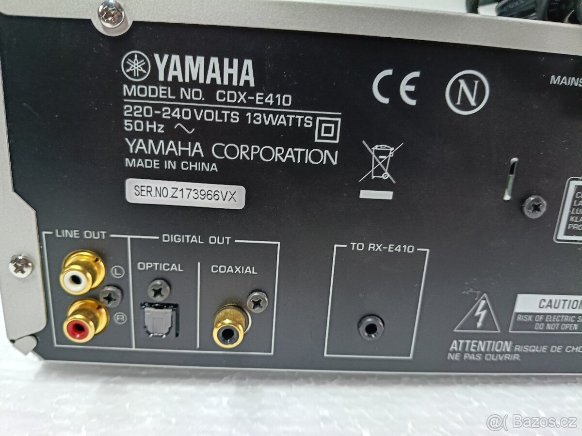 Yamaha CDX-E410 Přehrávač - 7