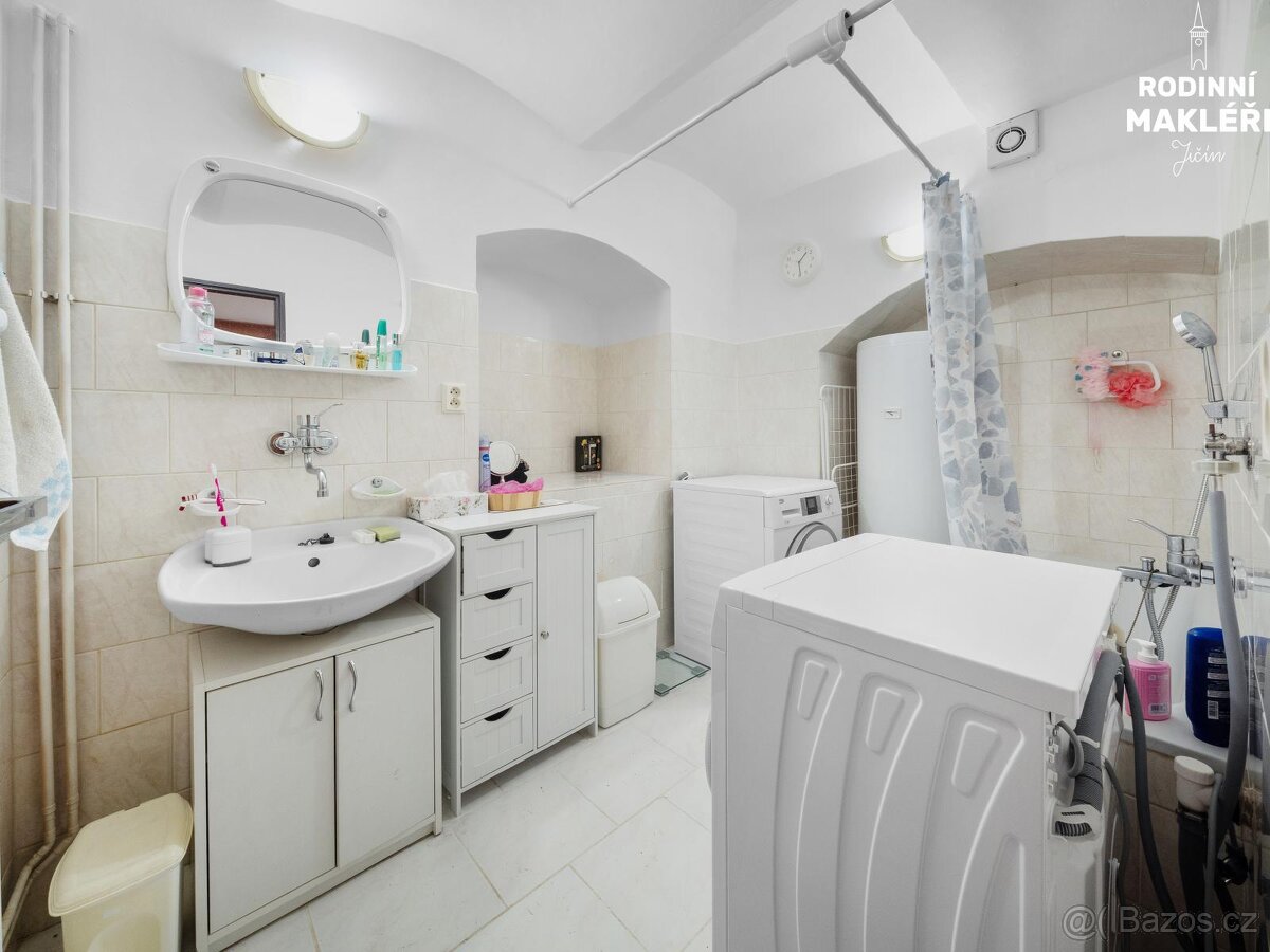 Prodej družstevního bytu 2+1 v centru Broumova - 7