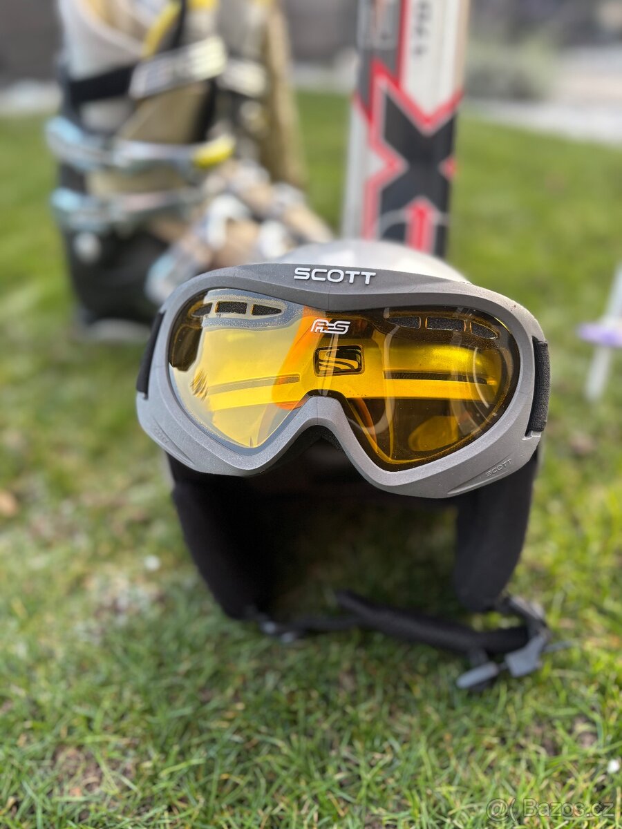 Lyže Fischer, lyžáky Salomon, hůlky, helma a brýle - 7