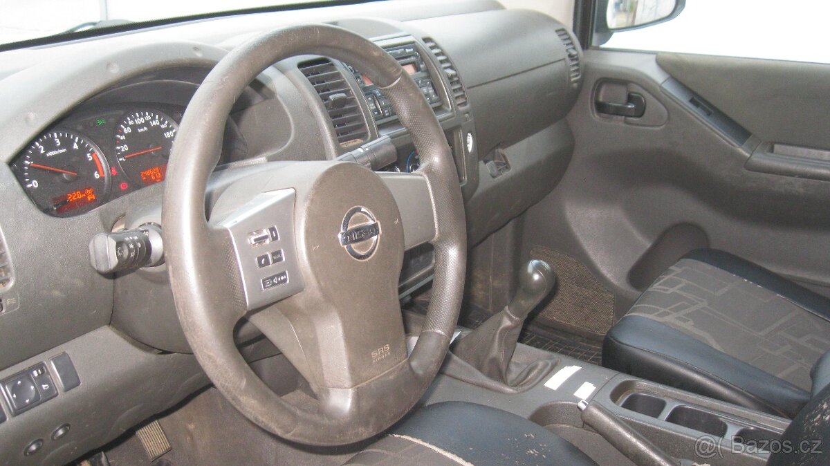 Nissan Navara 2,5 DCi - 7