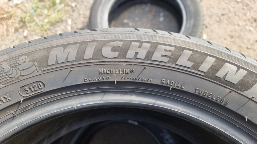 Letní pneu 225/50/18 Michelin - 7