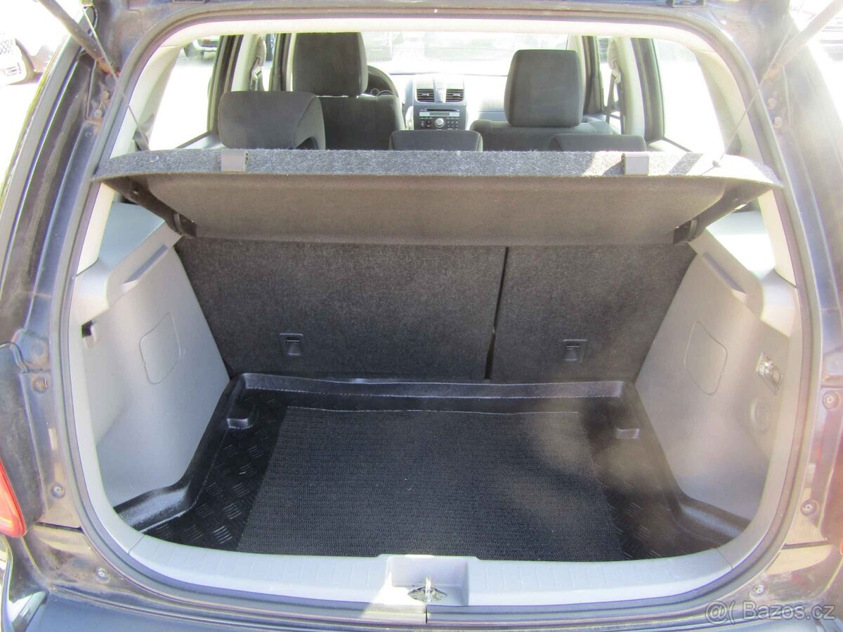 Suzuki SX4 1.6VVT , 88 kW benzín, 2011 - 7