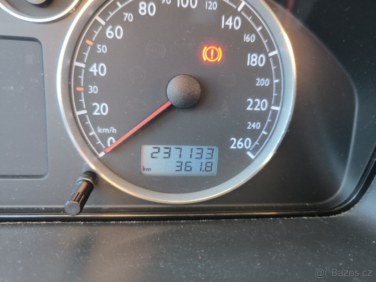 VW Sharan 2.0 7 míst - 7