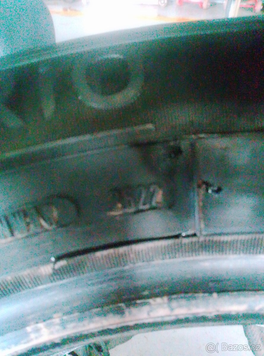 215/60R17 96H zimní - 7