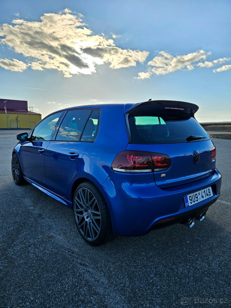 VOLKSWAGEN GOLF 6R - 7