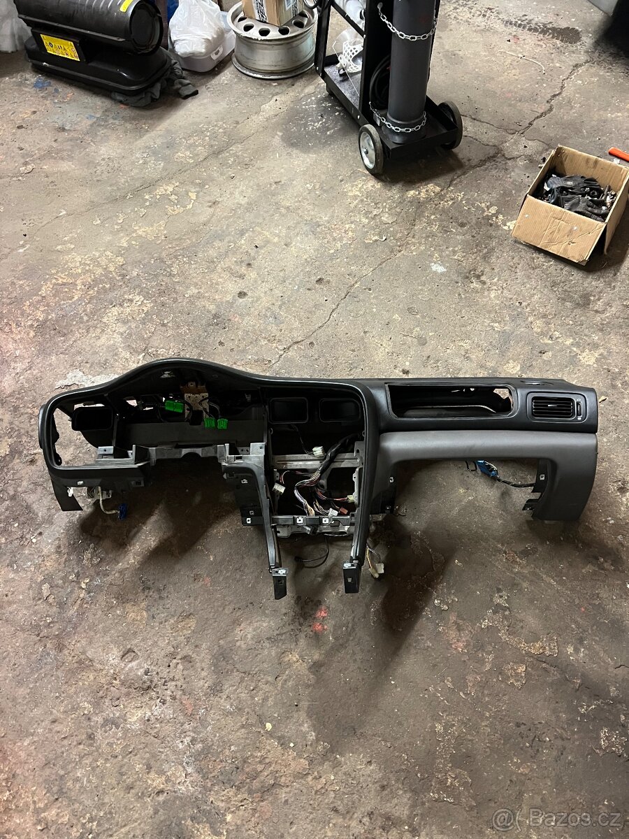 Palubní deska Subaru Legacy 3 - 7