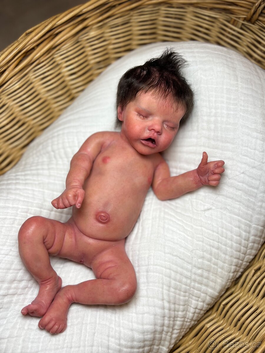 Silikonové reborn miminko. Dá se koupat a vylučuje. - 7