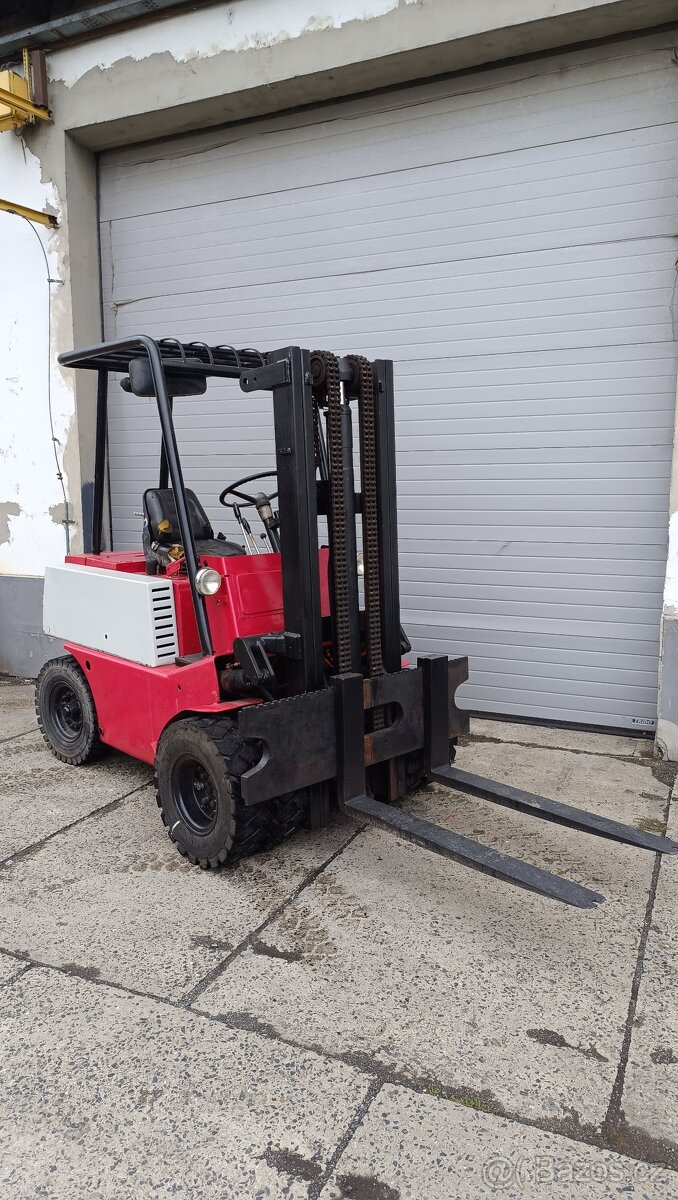 Prodám Desta dvhm 2522 L 2,5 t - 7