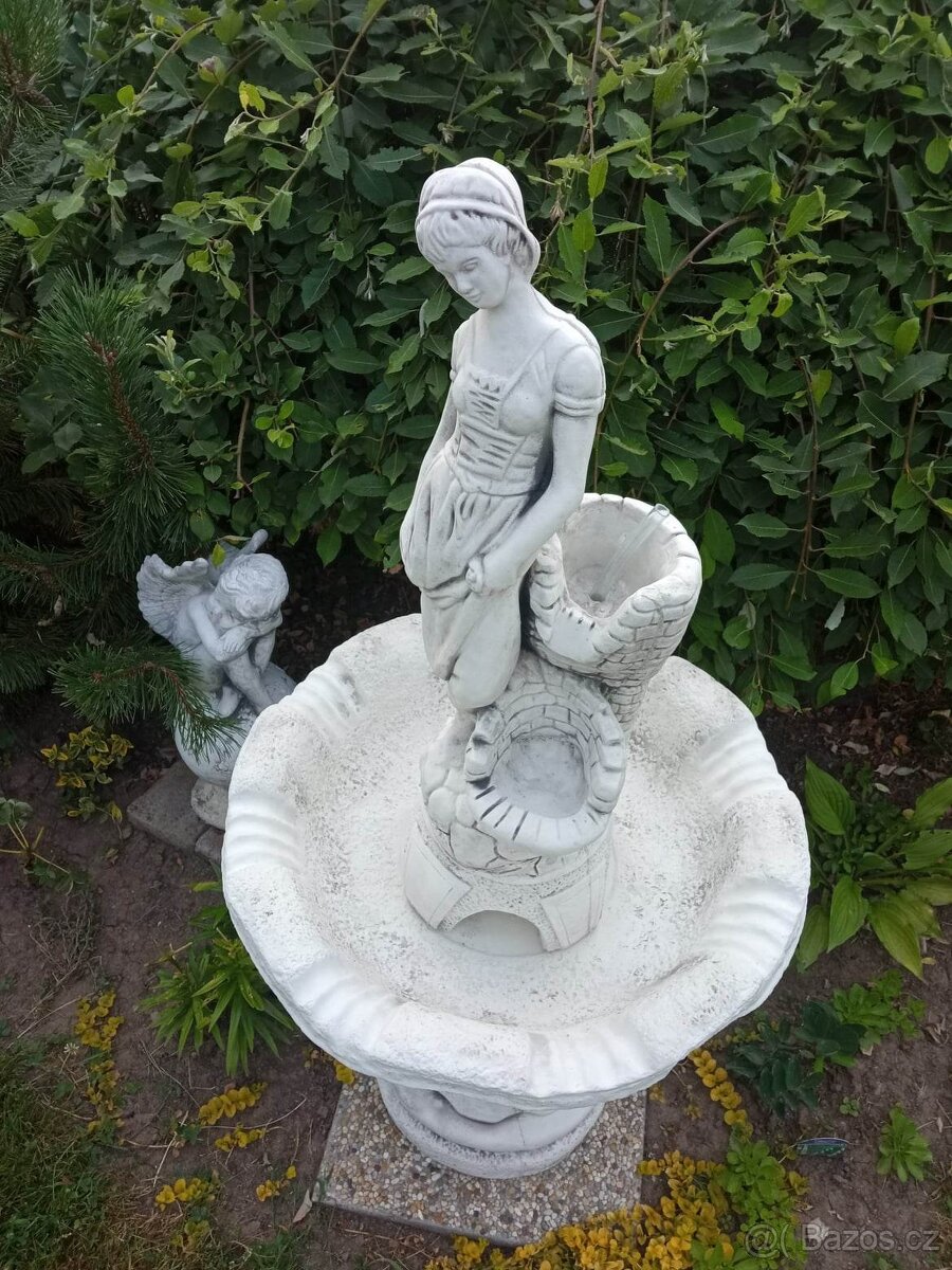 Zahradní dekorace- Fontána Dívka se džbery - 7