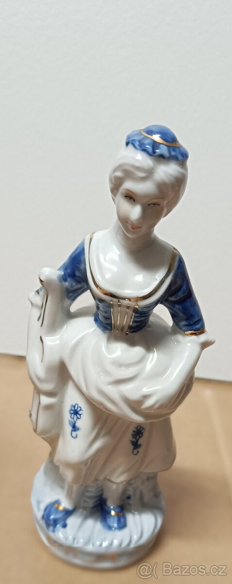 porcelánová figurka hudebnice - 7