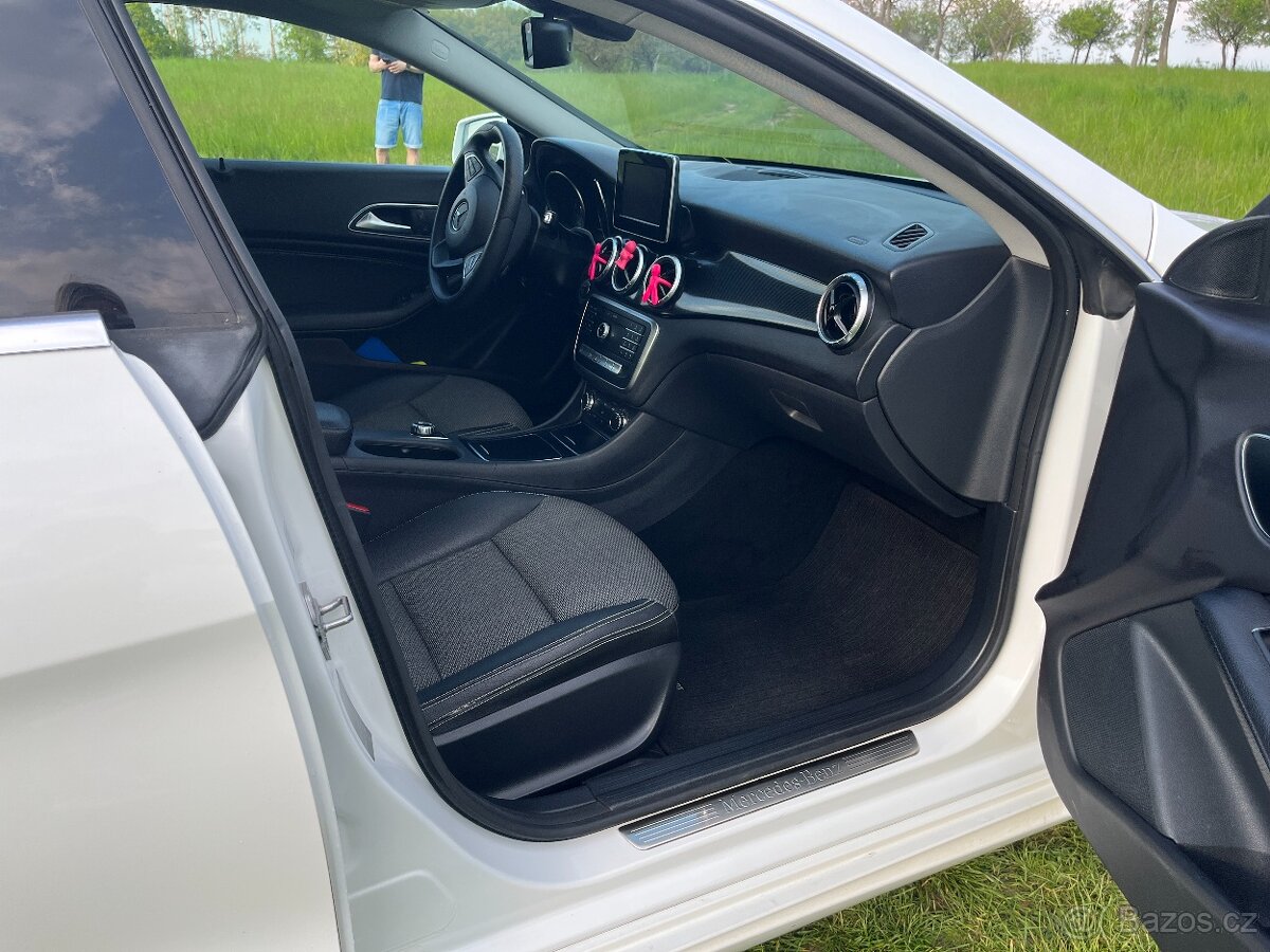 Mercedes-Benz CLA, Mercedes Benz 220CDI - 7