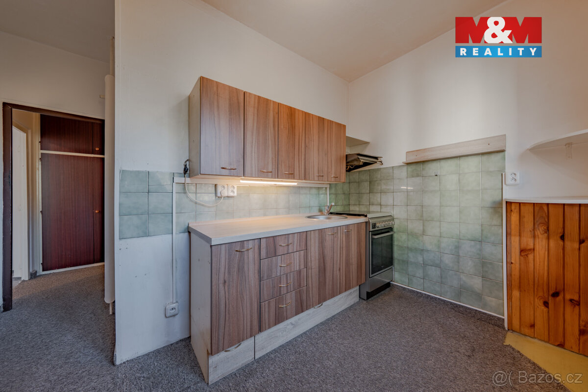 Prodej bytu 3+1, 60 m², Valašské Meziříčí, ul. Křižná - 7