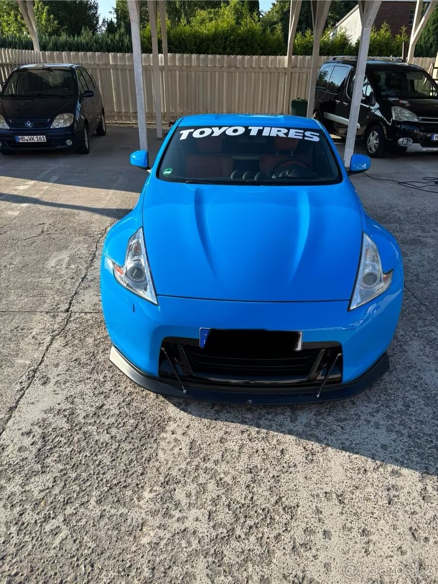 Nissan 370z - 7