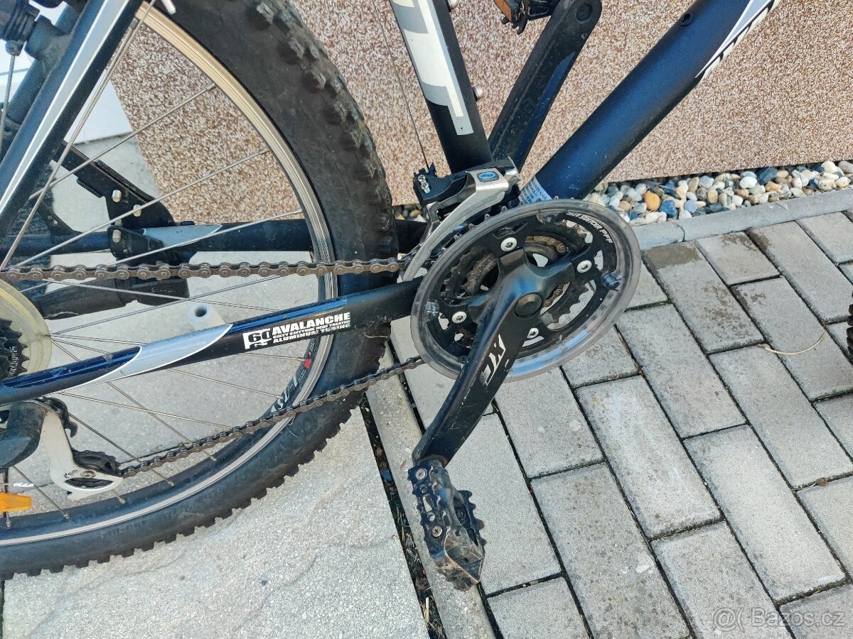 Horské kolo GT Avalanche 3.0 - 7