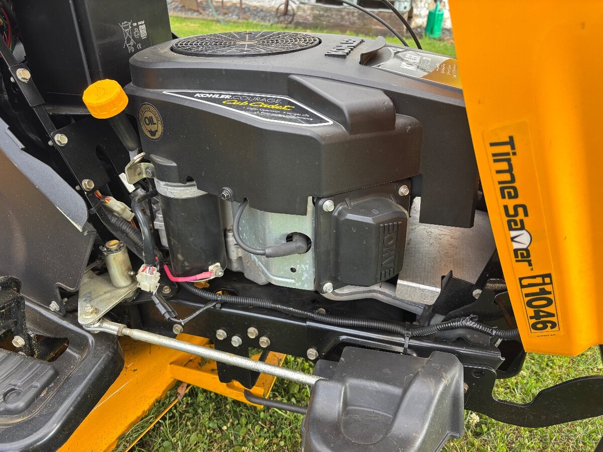 Zahradní traktor Cub Cadet i1046 - 7