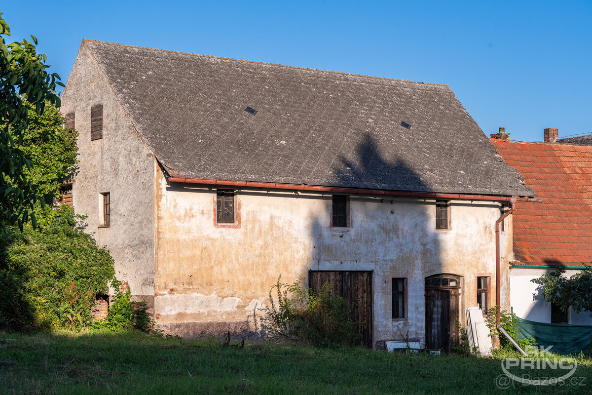 Prodej rodinný dům a hospodářské stavení na pozemku 1673 m2, - 7