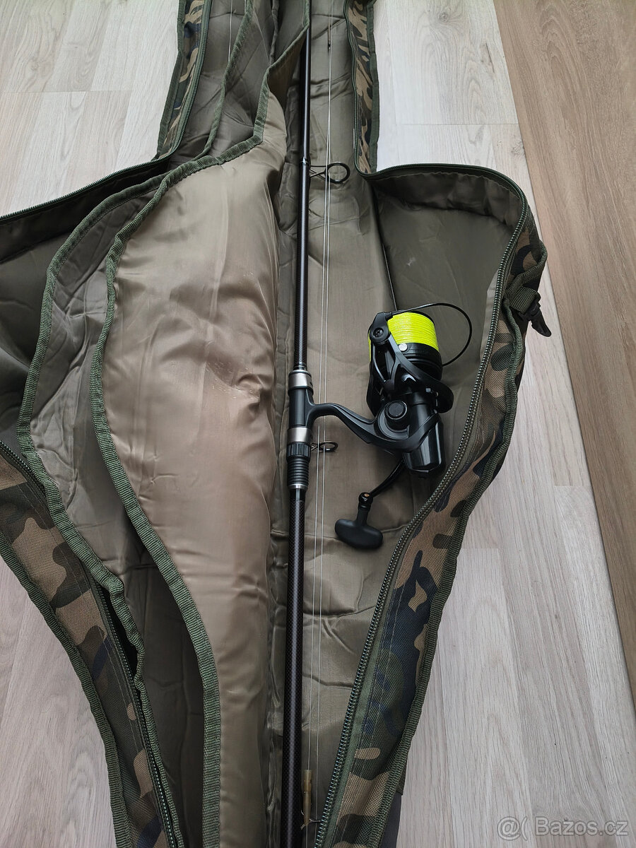 Nash Pruty Entity 3,66 m (12 ft) 3,0lb, 2 díl +obal Prologic - 7