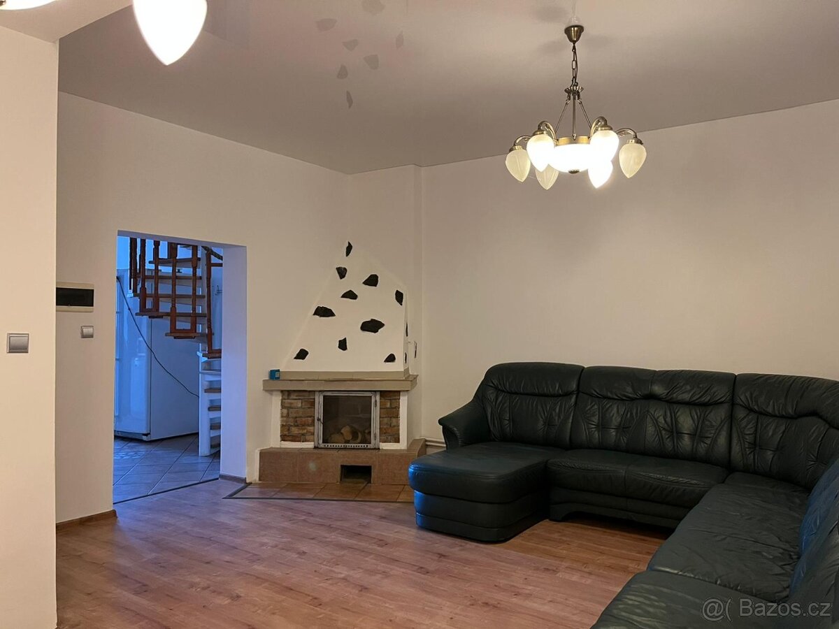 Prodej byt mezonet, ul. Prašná, Karlovy Vary ID 230 - 7