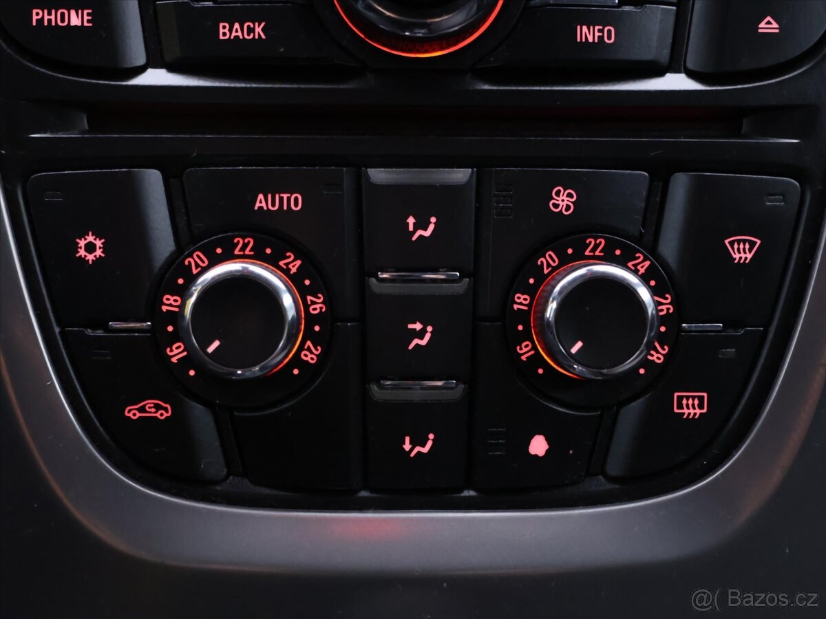 Opel Astra 1,7 CDTI 81kW Aut.klima ST (2012) - 7