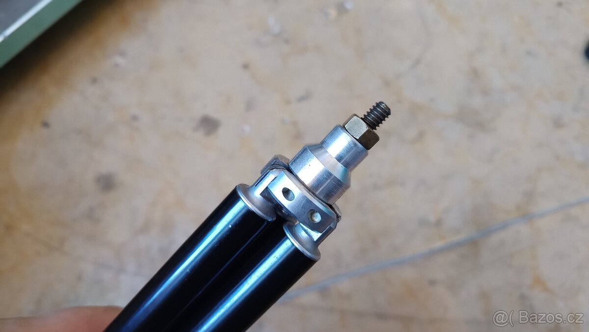 Staré stativy Meopta, W.Kenngott - 7