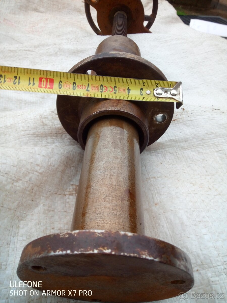 Lis- posuv strojů - 7