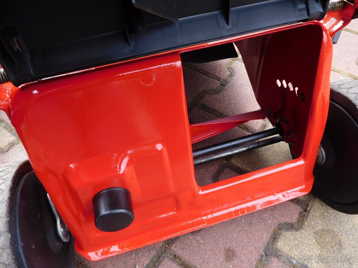 Sekačka s pojezdem - 7