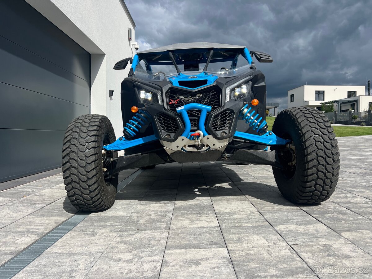 CAN AM Maverick X3 Turbo RC - 7