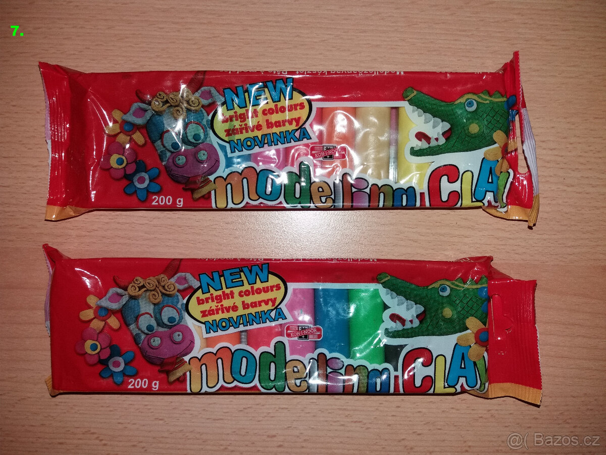 Záznamní kniha/sešit, školní potřeby, desky na sešity a jiné - 7