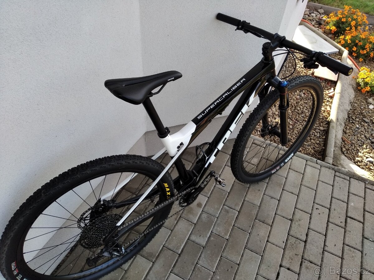 Trek Supercaliber 9.7 karbon rám i kola.Jako NOVÝ - 7