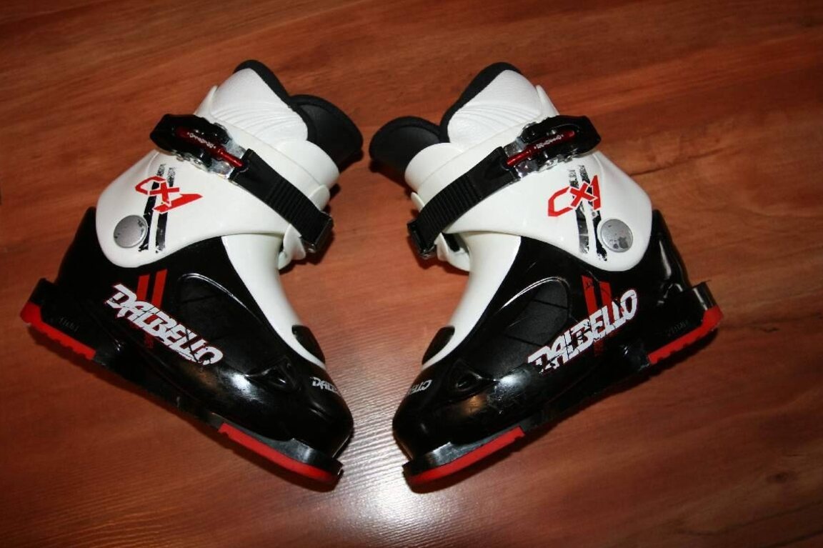 lyže dynamic 80 cm , lyžáky - 7