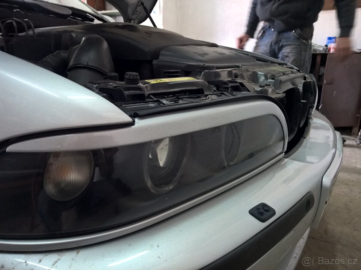 bmw e39 kryty světlometů (řasy) E39 - 7